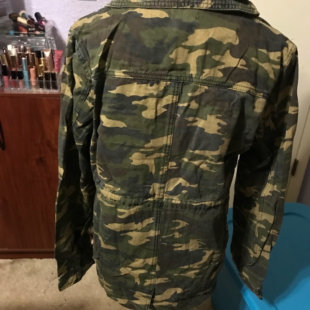 FINAL PRICE Camouflage Utility Jacket Jean Jacket - Picture 3 of 7